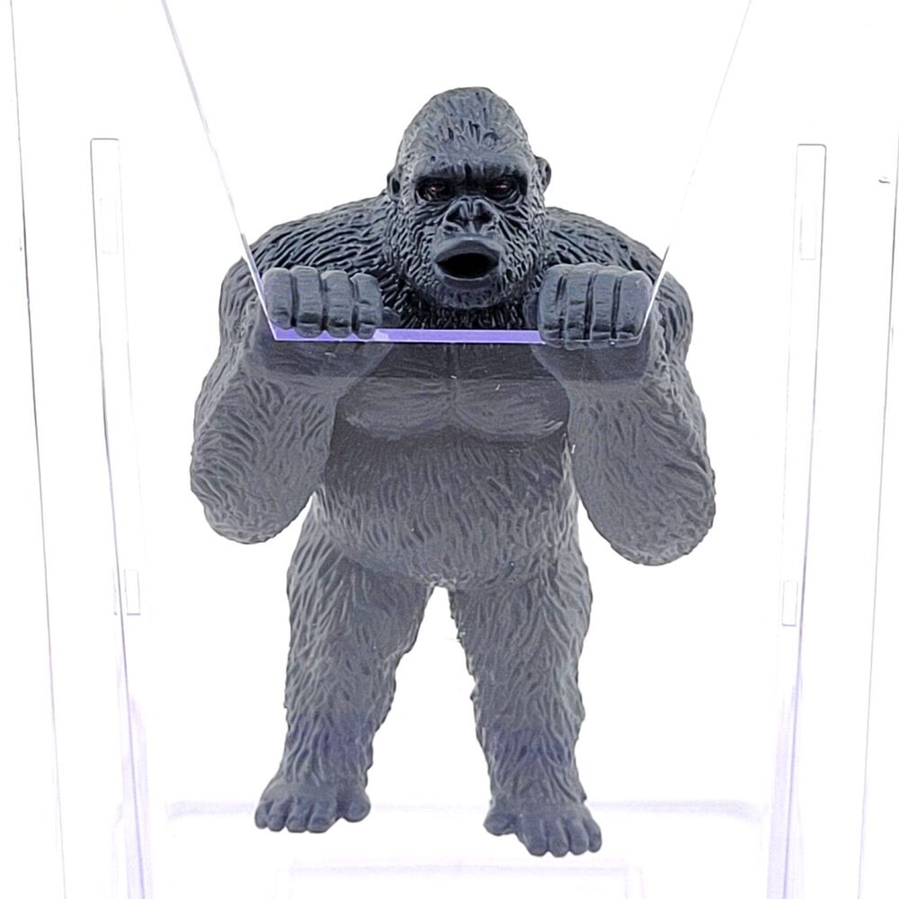 Gorilla - Yell Sunset Horizontal Bar Club Gray Display Figure